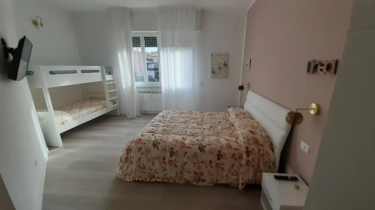 Guest house Casa Di Kiki Hotel Finale Ligure Italy